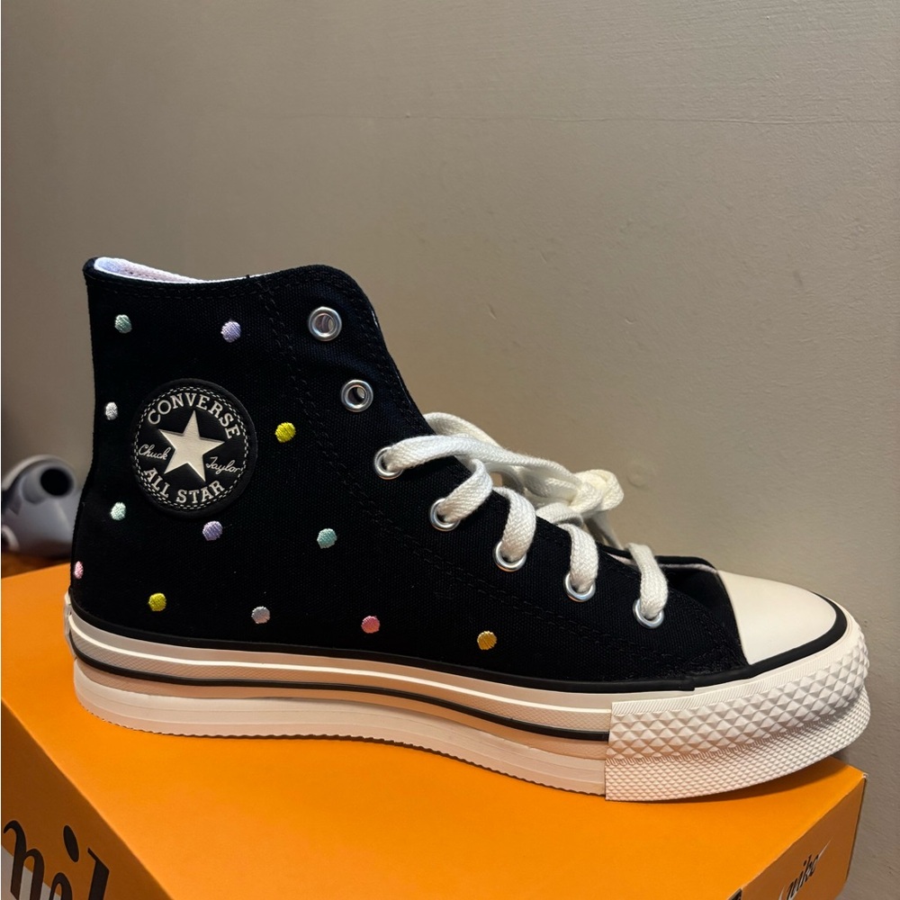BNIB - Converse Platform Polka Dot